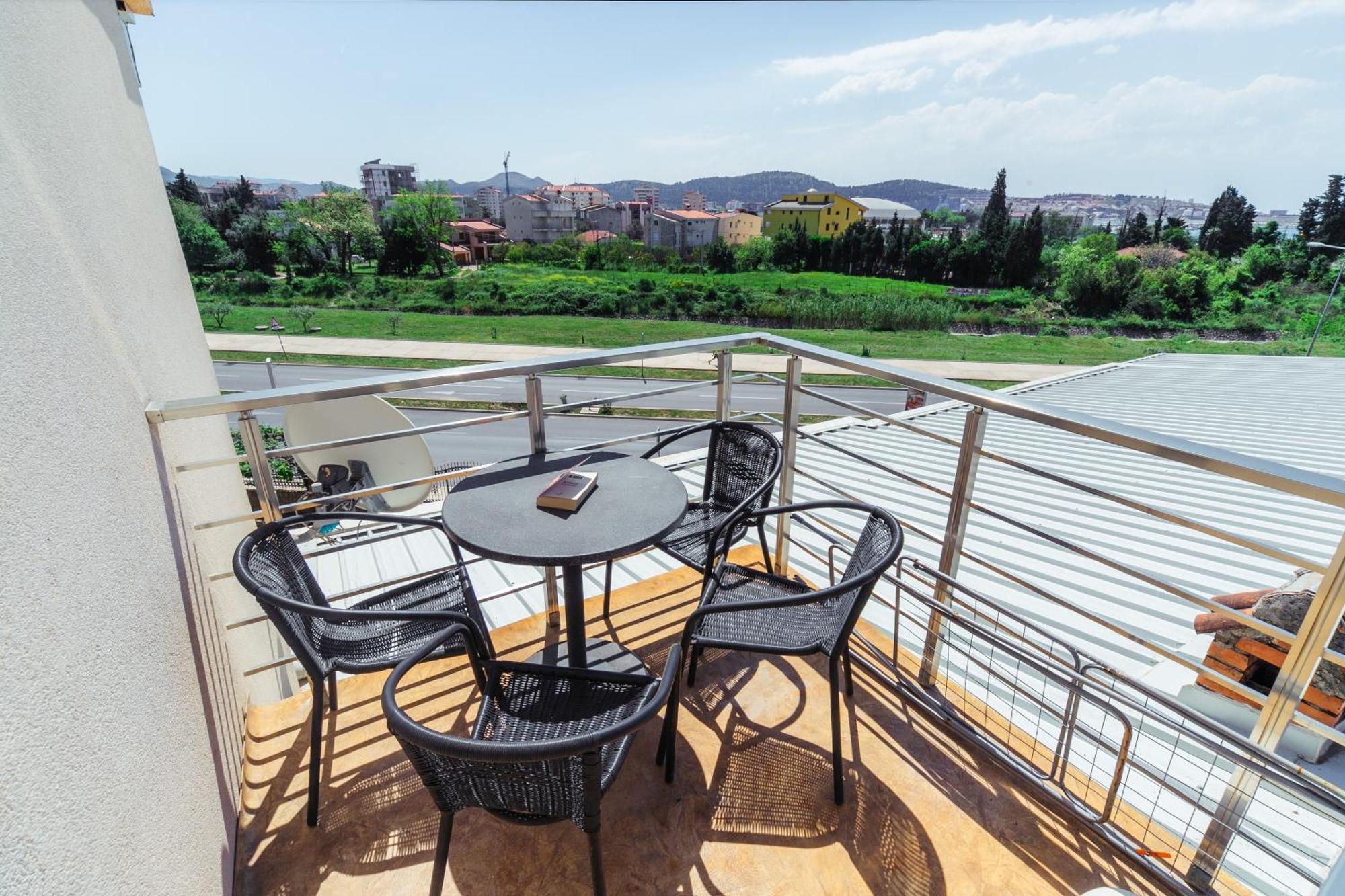 Villa Jadran Apartments Bar Cameră foto